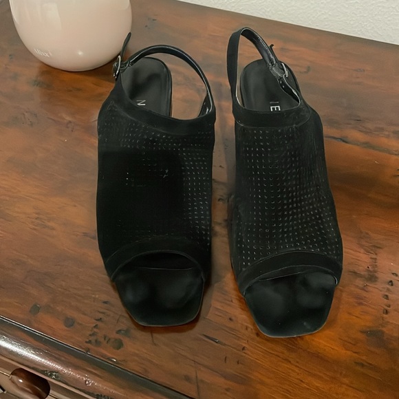 Vaneli black suede vaneli sandals size 11m - Picture 5 of 8